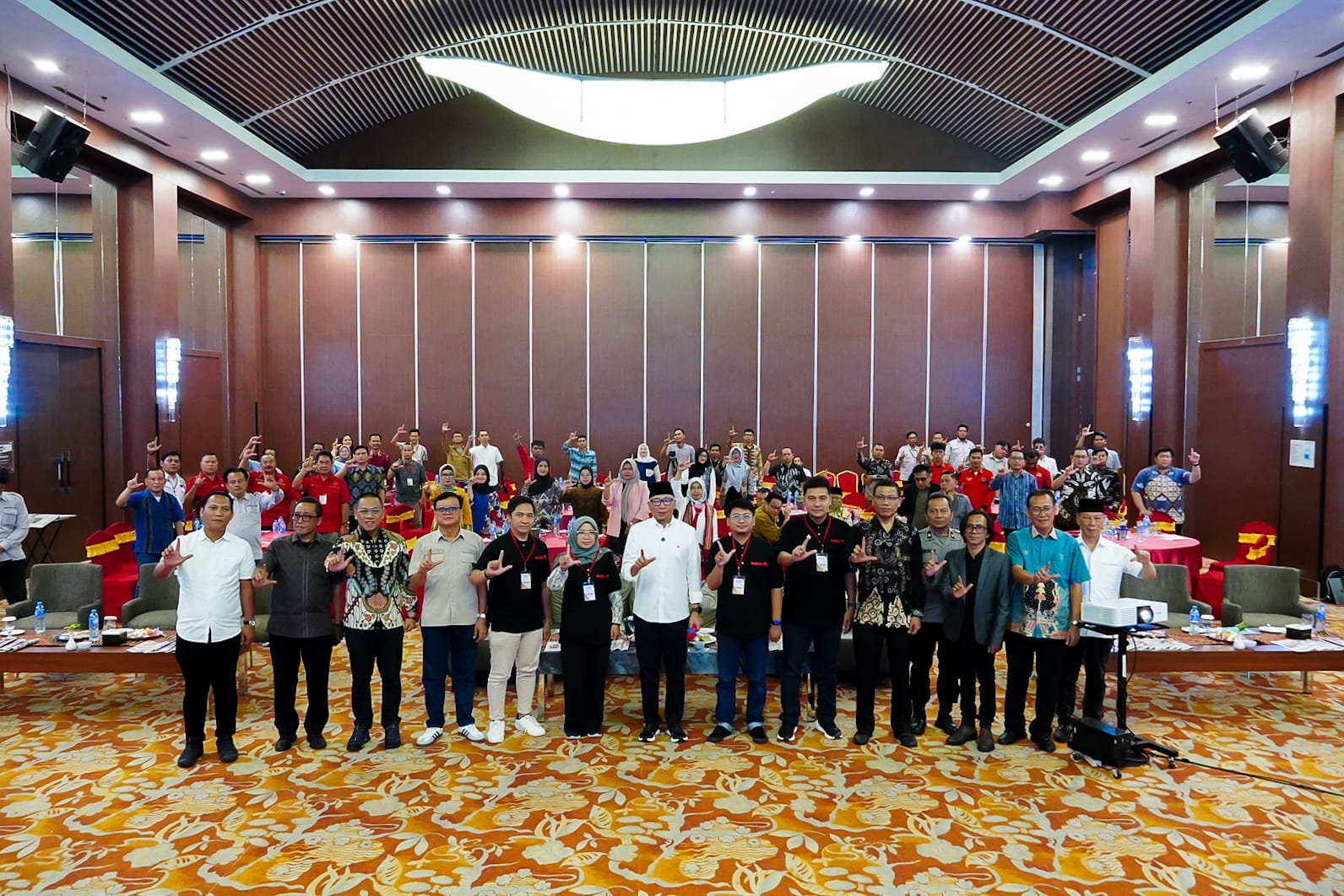 Di Tengah Era AI, Gubernur Lampung Ajak Media Tetap Menjaga Jiwa Kemanusiaan dalam Komunikasi